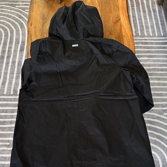 NWT Hunter Black Hooded Rain Coat - Picture 9 of 16